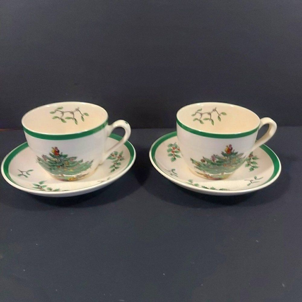 Vintage Spode CHRISTMAS TREE Green Tree S-3324 Pair Cups/Saucers 2-5/8"
